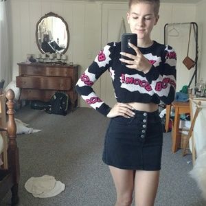 Boom! Sweater top 😊💥